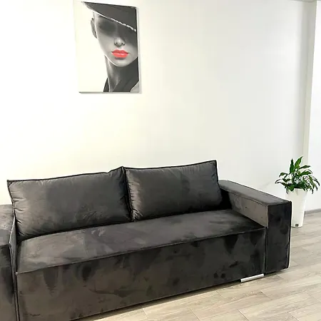 Osapart Pretty At The Complex Great Britain *