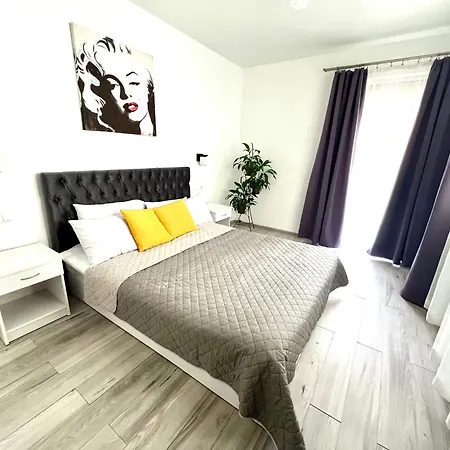 Osapart Pretty At The Complex Great Britain