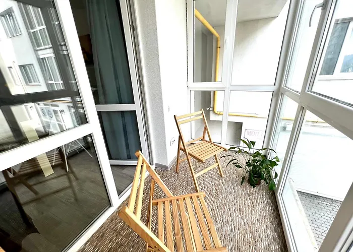 Osapart Pretty At The Complex Great Britain