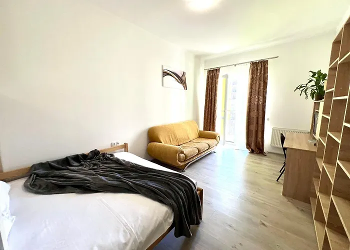 Osapart Pretty At The Complex Great Britain リヴィウ