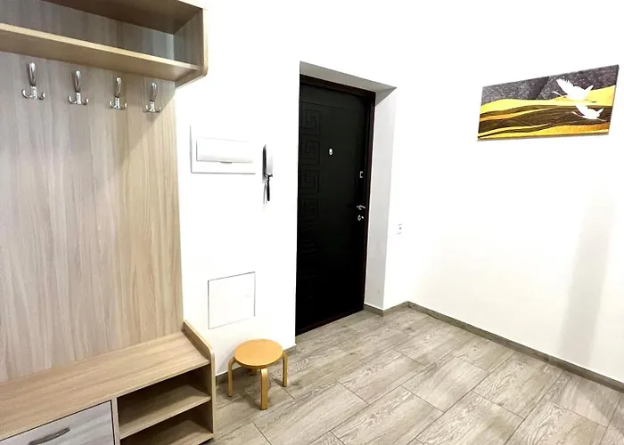 Osapart Pretty At The Complex Great Britain *