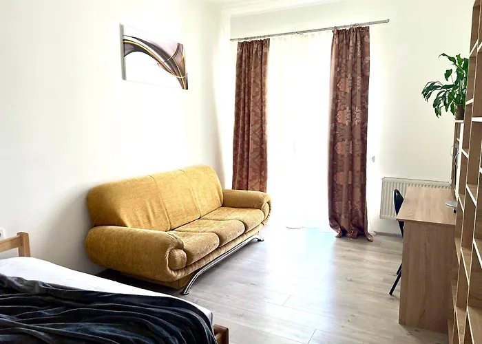 Osapart Pretty At The Complex Great Britain * إلفيف