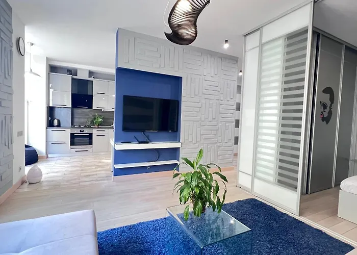 Osapart Pretty At The Complex Great Britain * リヴィウ