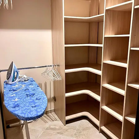 Osapart Pretty At The Complex Great Britain *